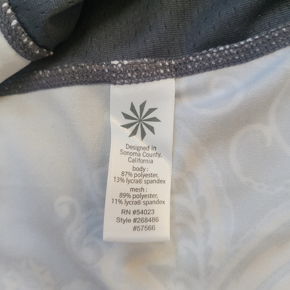 Athleta Runaway Rash Guard Long‎ Sleeved Top Size Small - Picture 4 of 8